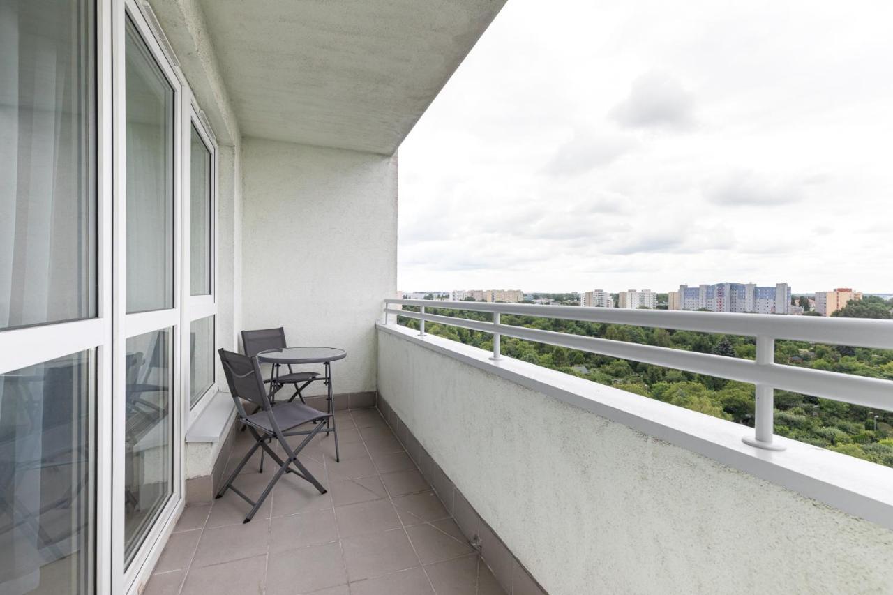 Sierpinskiego 1A - Studio With Balcony & Desk - Remote Work By Noclegi Renters Varşova Dış mekan fotoğraf